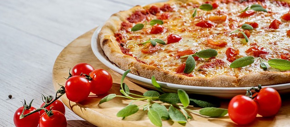 Symbolfoto von der Produktgruppe Pizzen